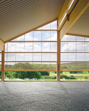 Landwirtschaftliche Mehrzweckhalle