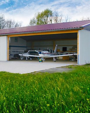Flugzeughallen gebaut von GROHA®